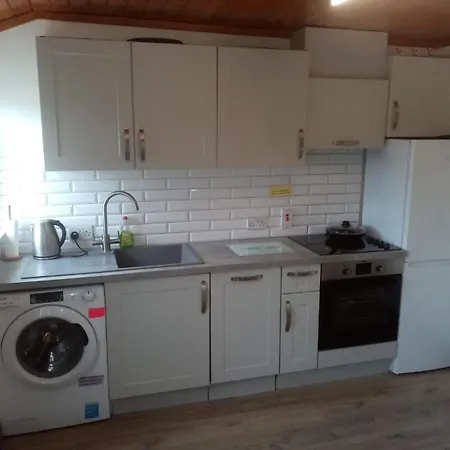 Steepleview 2 Bedroom Apartment *