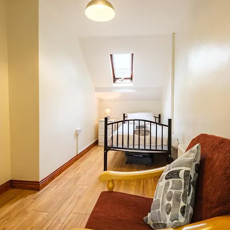 Steepleview 2 Bedroom * تريم