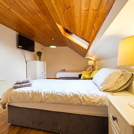 Steepleview 2 Bedroom *