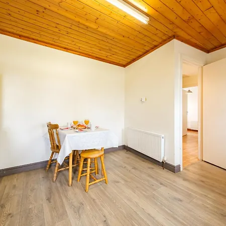 شقة Steepleview 2 Bedroom تريم