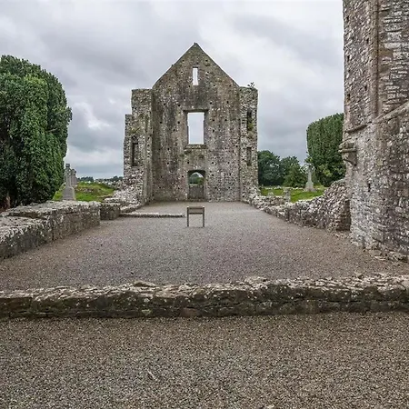 شقة Steepleview 2 Bedroom *