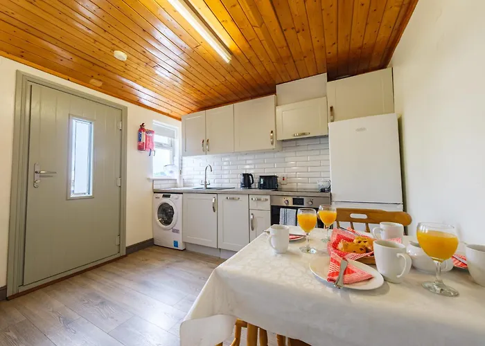 Апартаменты Steepleview 2 Bedroom *