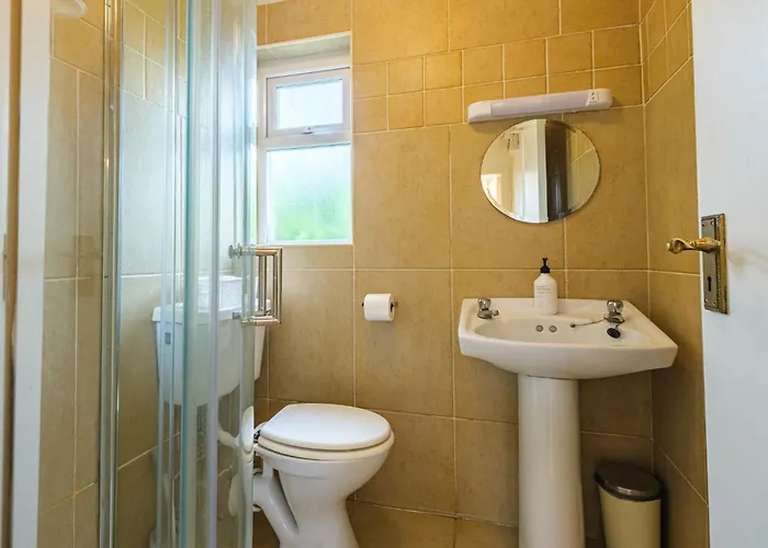 Апартаменты Steepleview 2 Bedroom Трим