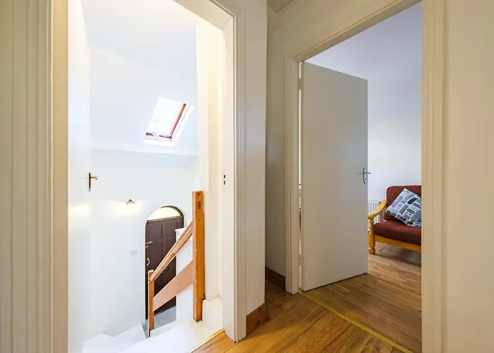 Steepleview 2 Bedroom * Трим